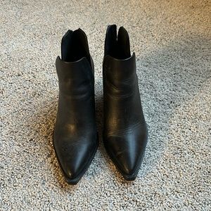 Vince Camuto ankle bootie